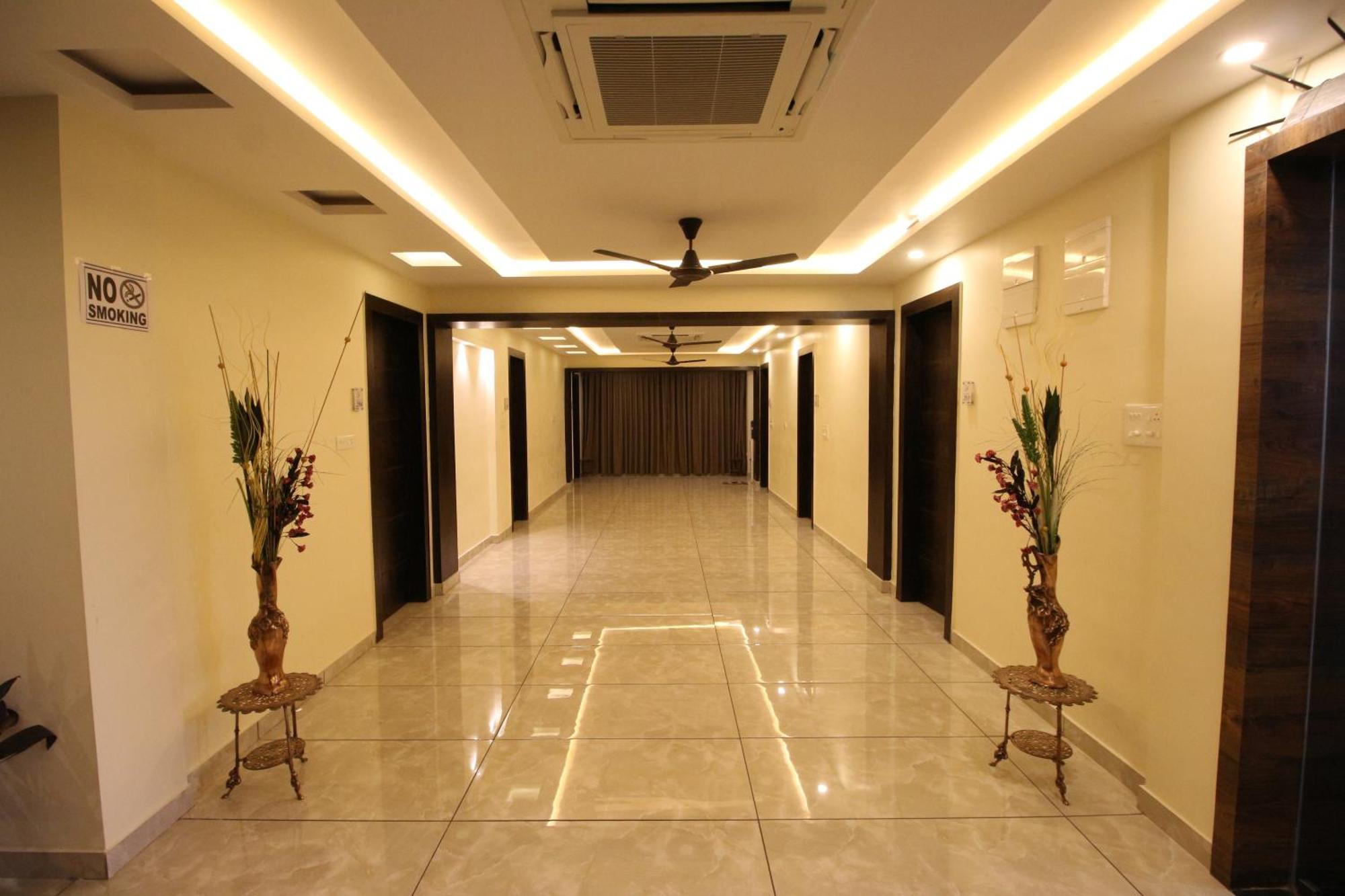 The Butterfly Luxury Serviced Apartments Visakhapatnam Bagian luar foto