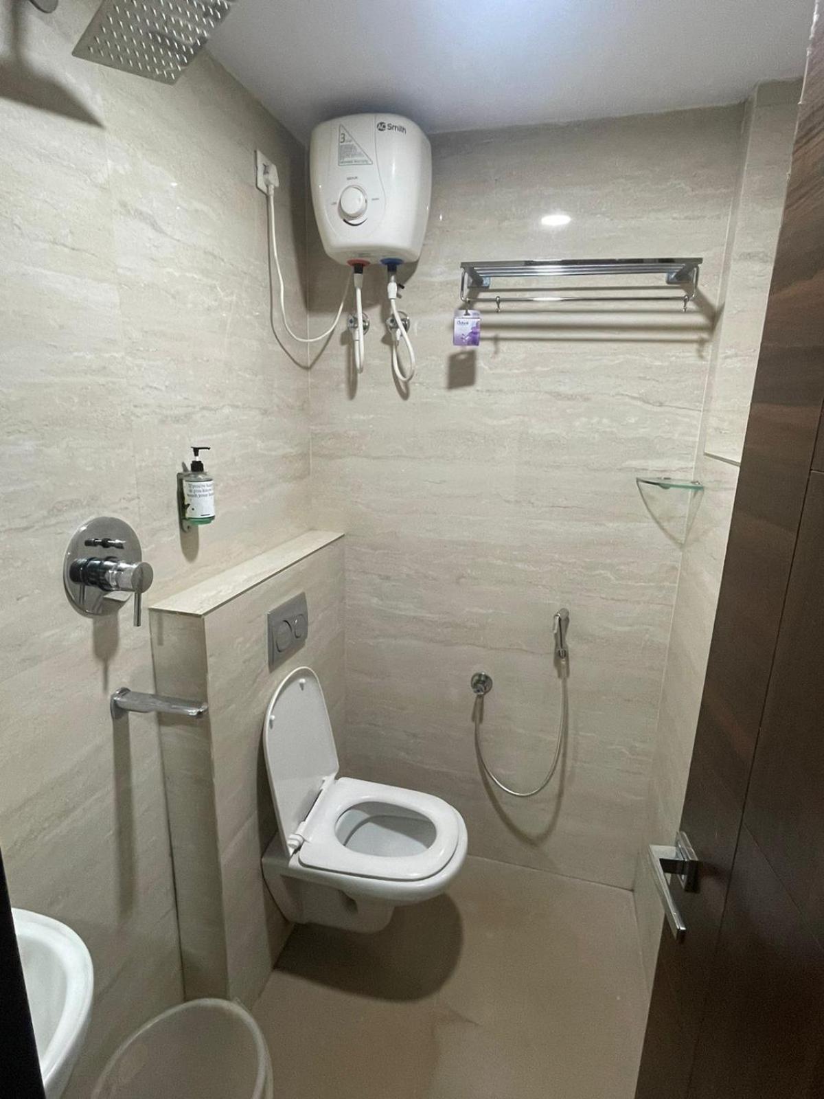 The Butterfly Luxury Serviced Apartments Visakhapatnam Bagian luar foto