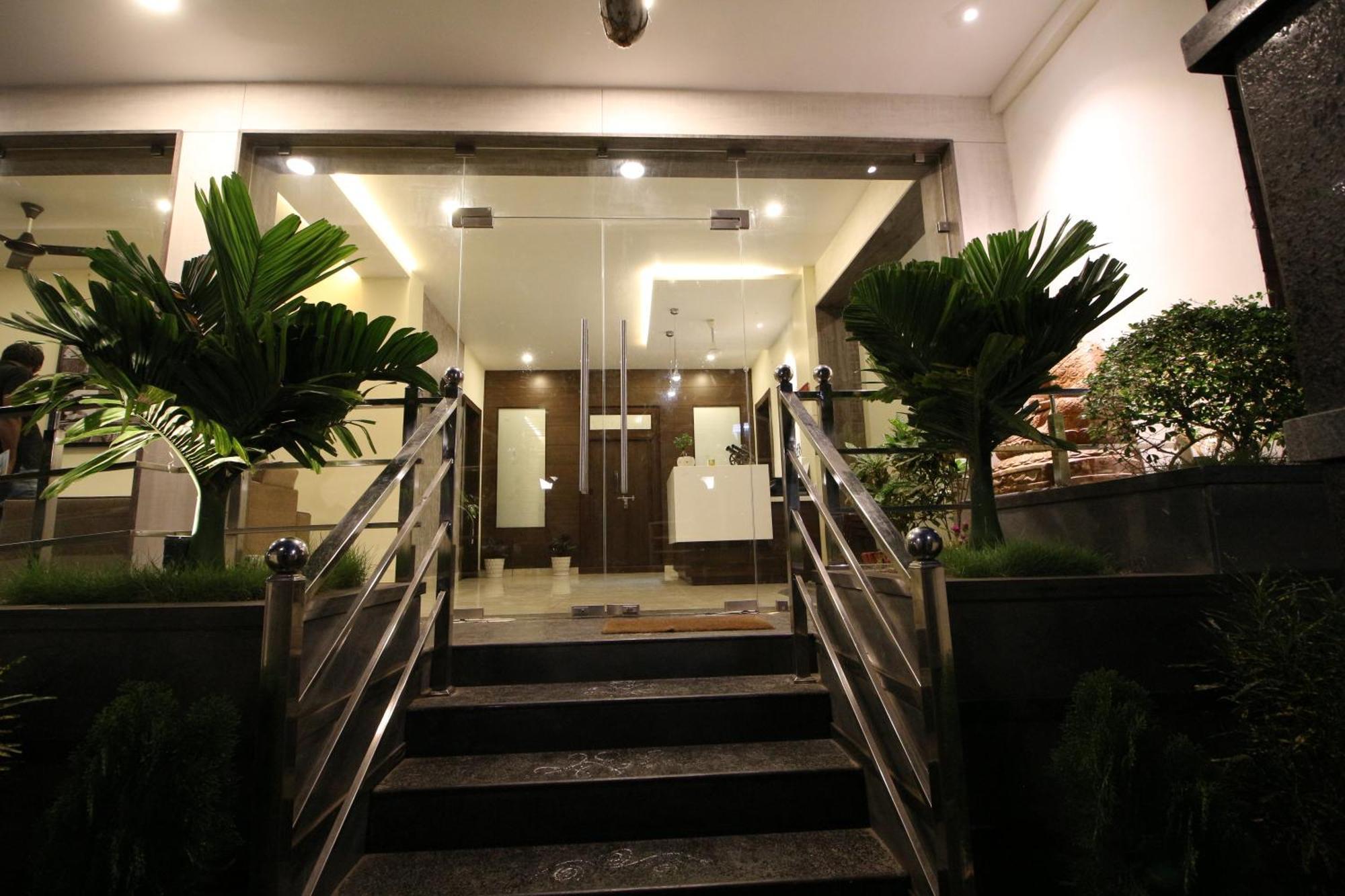 The Butterfly Luxury Serviced Apartments Visakhapatnam Bagian luar foto